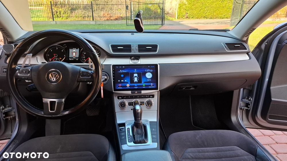 Volkswagen Passat 2.0 TDI Highline DSG - 13