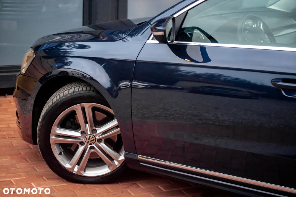 Volkswagen Passat Variant 2.0 TDI 4Motion DSG BlueMotion Tech Highline - 7