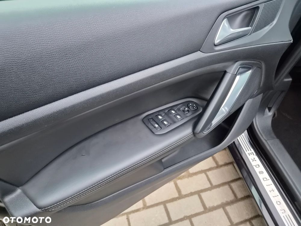 Peugeot 308 BlueHDi 120 EAT6 Stop & Start Business-Line - 19