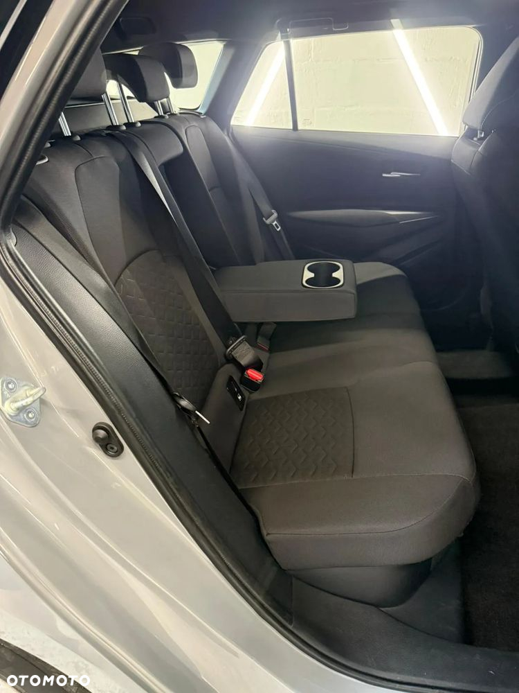Toyota Corolla 2.0 Hybrid Comfort - 8