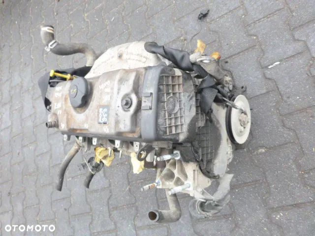 SILNIK PEUGEOT 206 1.1 8V HFZ - 2