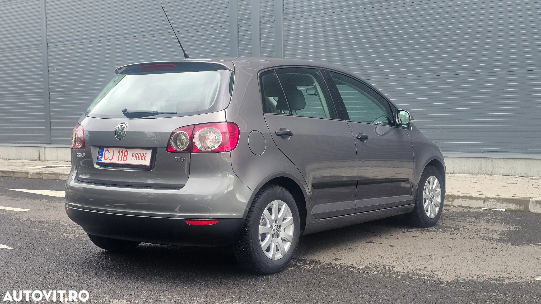 Volkswagen Golf Plus 1.9 TDI Comfortline DPF DSG - 6