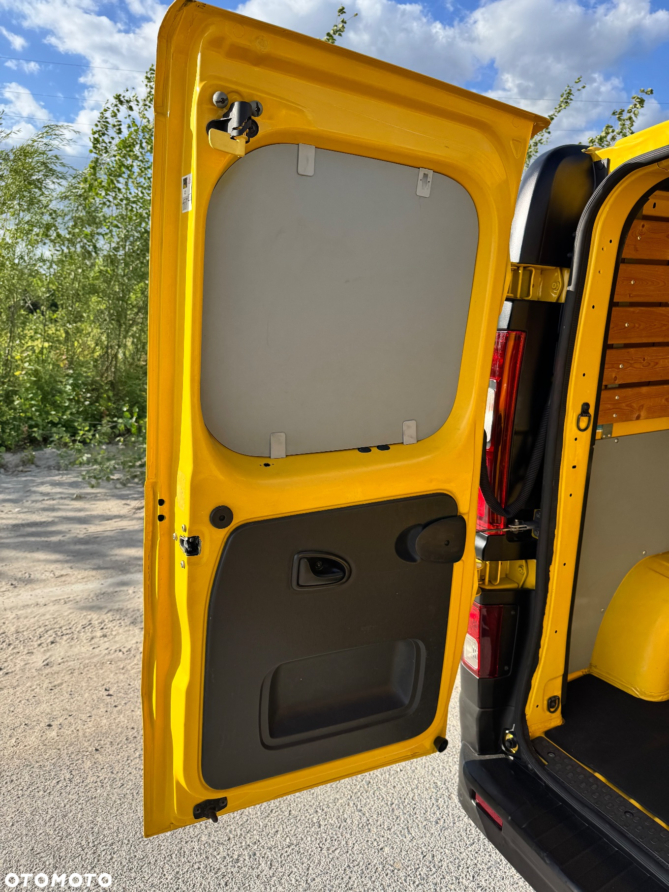 Renault Trafic - 19