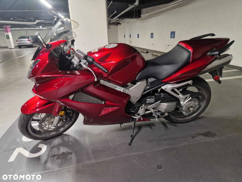 Honda VFR - 11