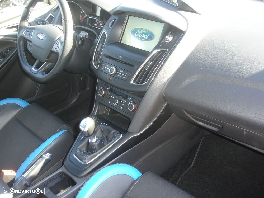 Ford Focus - 9