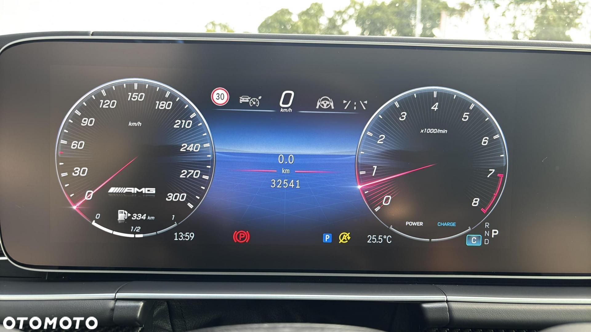 Mercedes-Benz GLE - 11