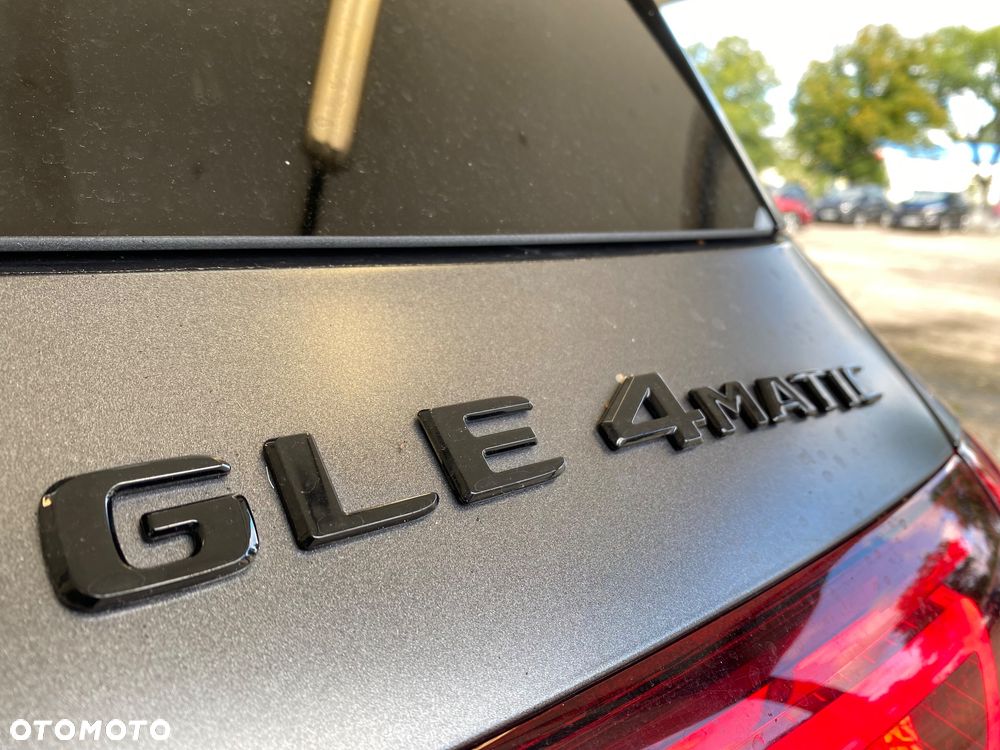 Mercedes-Benz GLE - 24