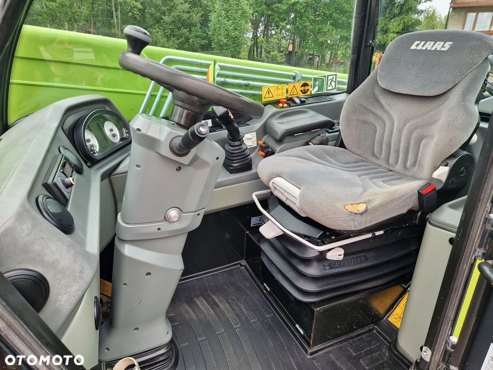 Claas SCORPION 732 - 7