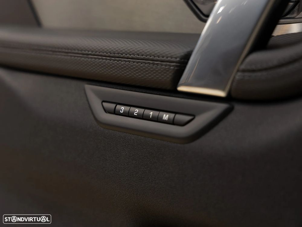 Land Rover Discovery Sport - 19