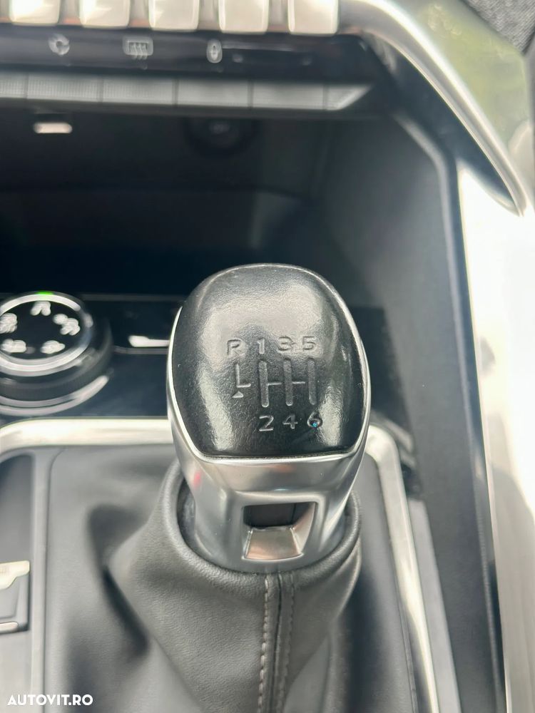 Peugeot 3008 - 17