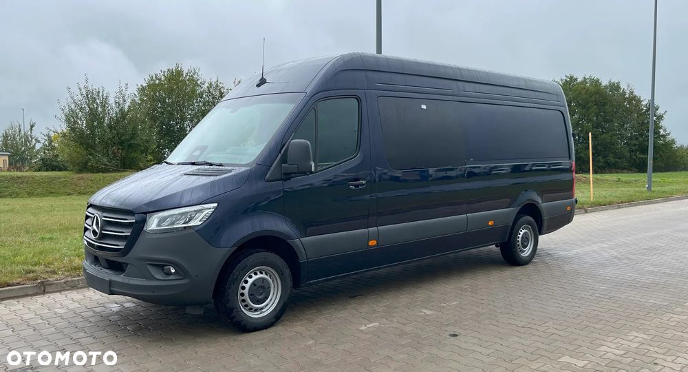 Mercedes-Benz Sprinter - 2