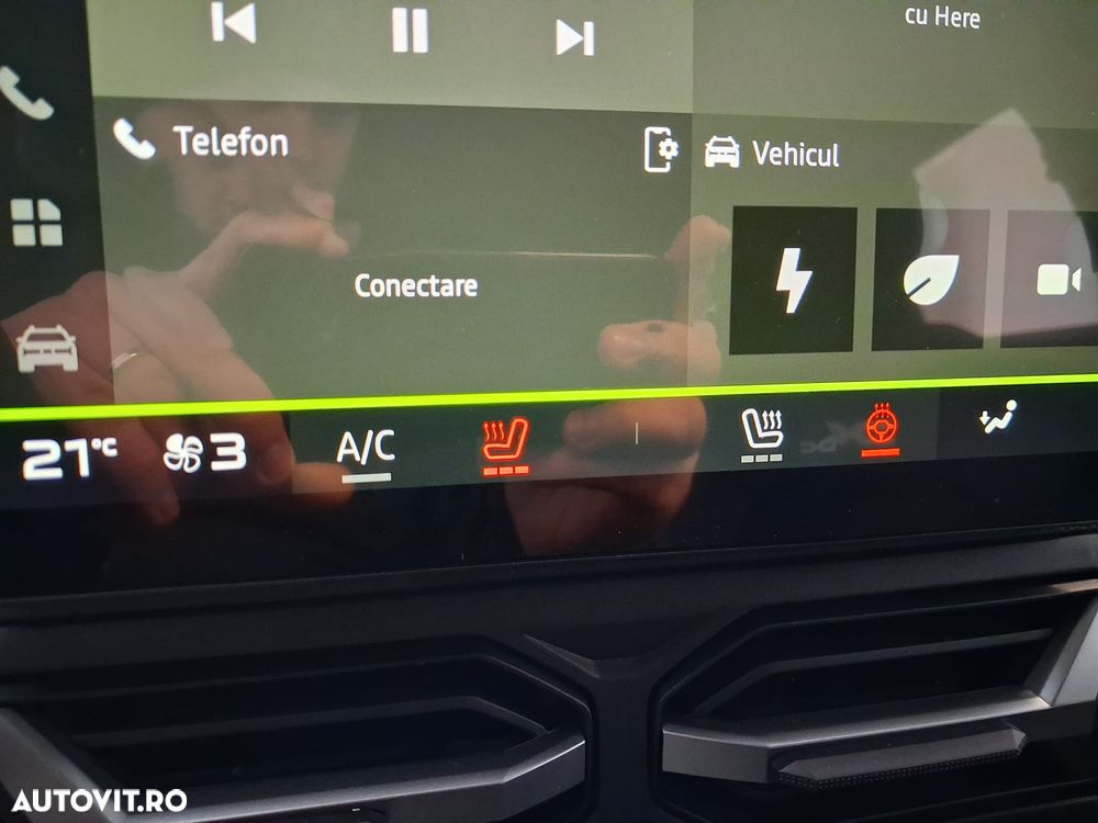 Dacia Duster HEV 140 Journey - 8