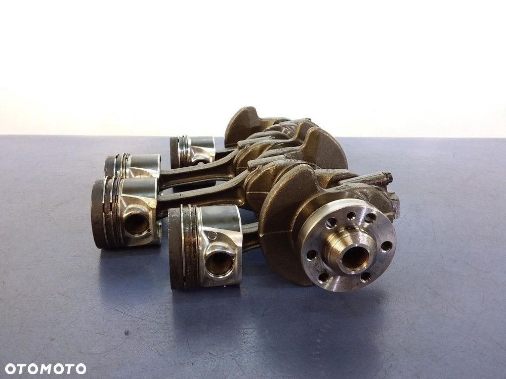 VW CADDY III 1,6 TDI CAYE WAŁ  TŁOKI 03L105263 - 2