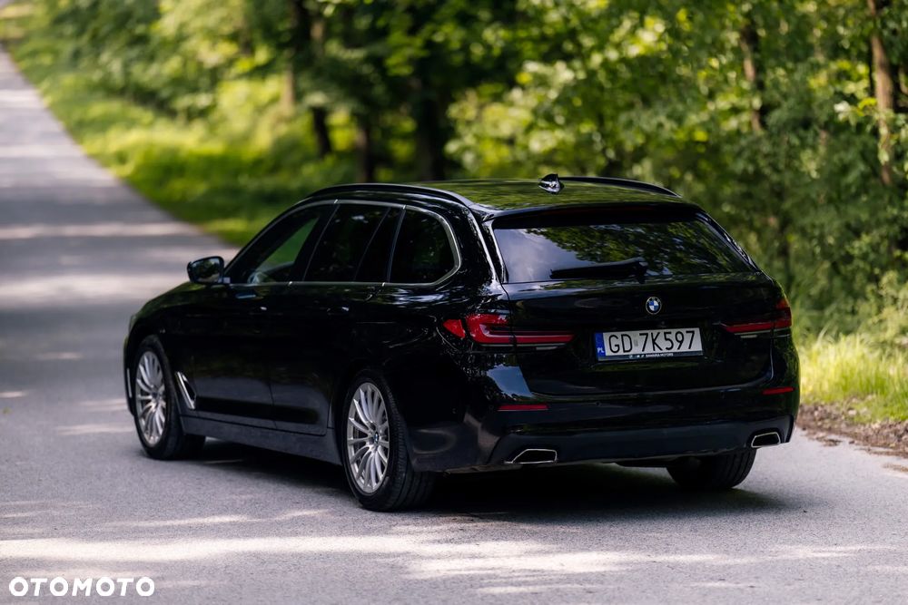BMW Seria 5 530i mHEV Luxury Line - 3