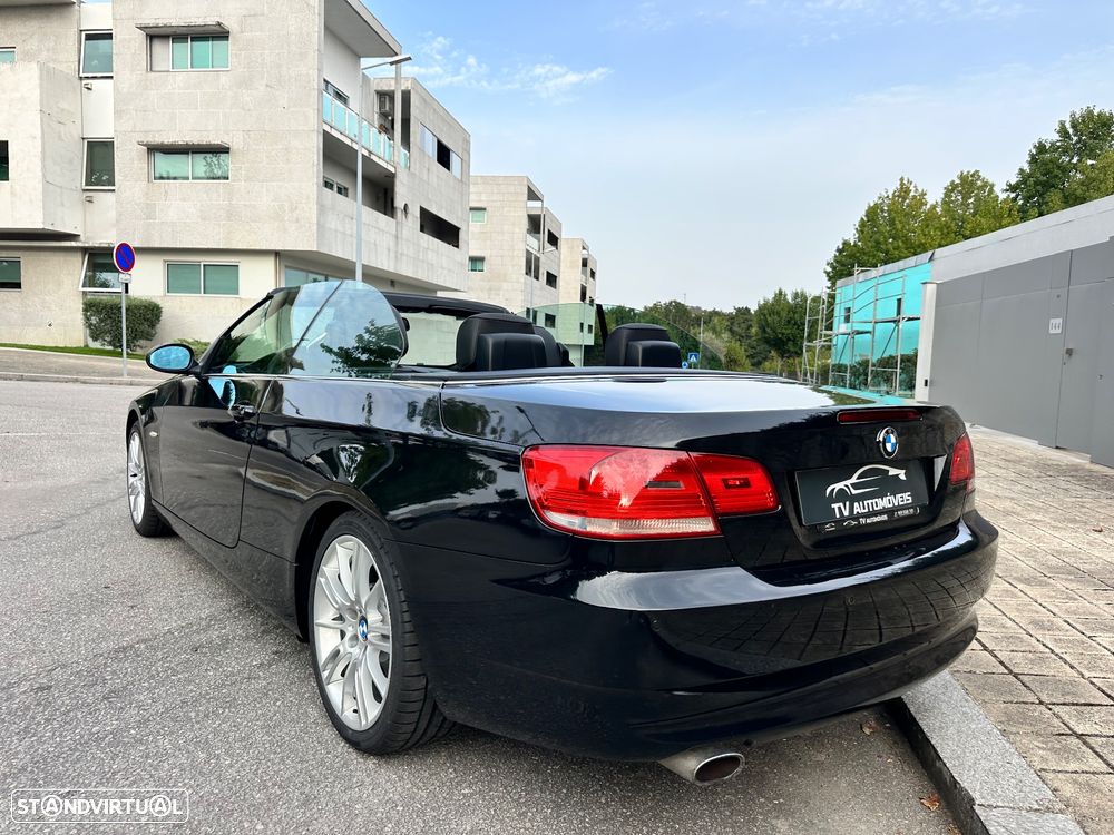 BMW 320 i Cabrio Auto - 27