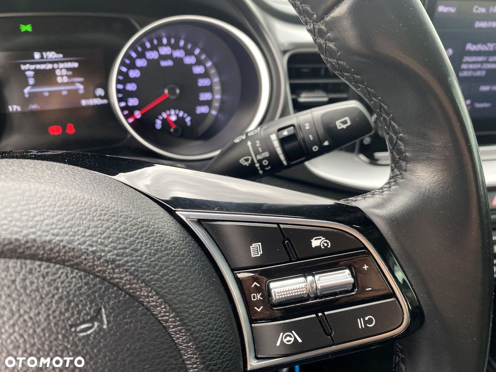 Kia XCeed - 20