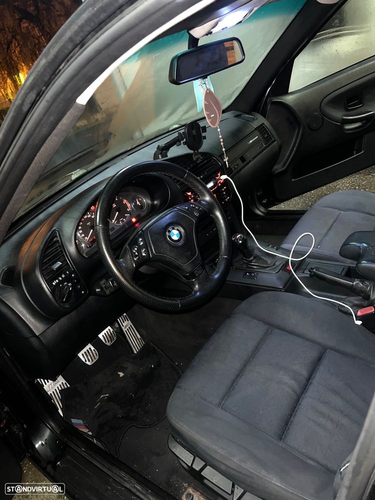 BMW 318 tds Touring - 2