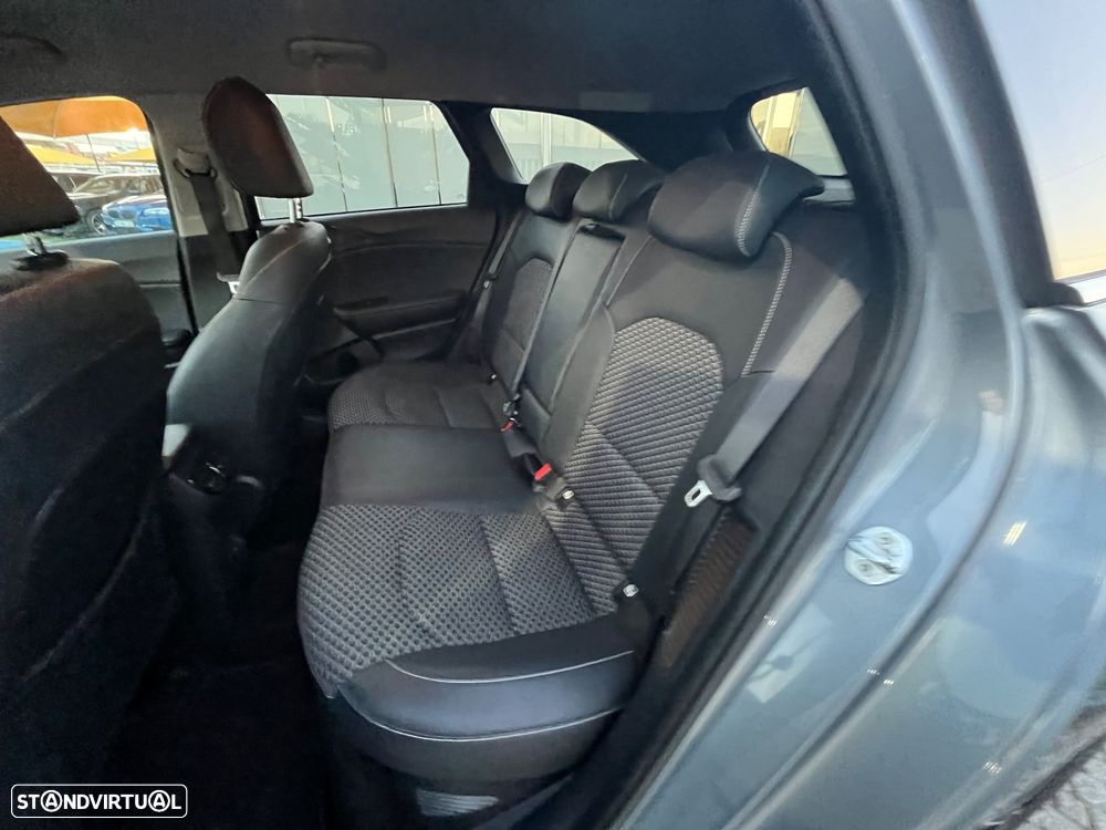 Kia Ceed SW 1.6 GDi PHEV Tech 6DCT - 44