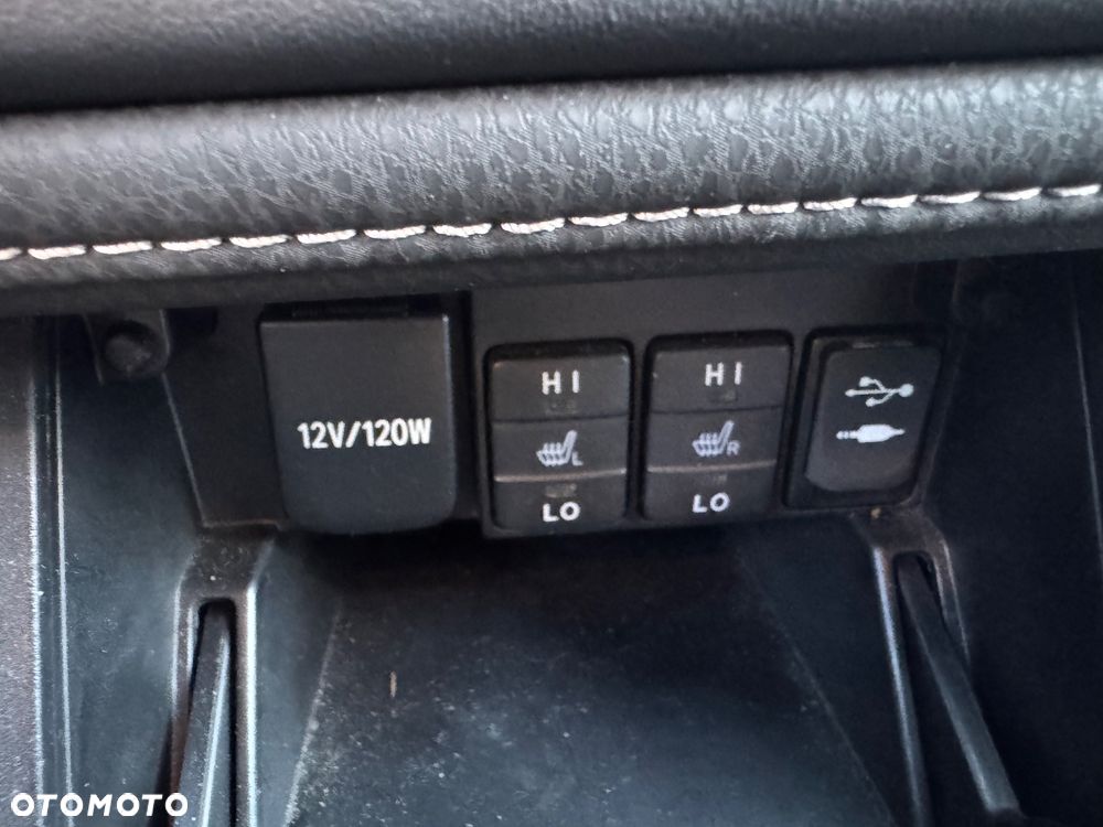 Toyota Corolla - 10
