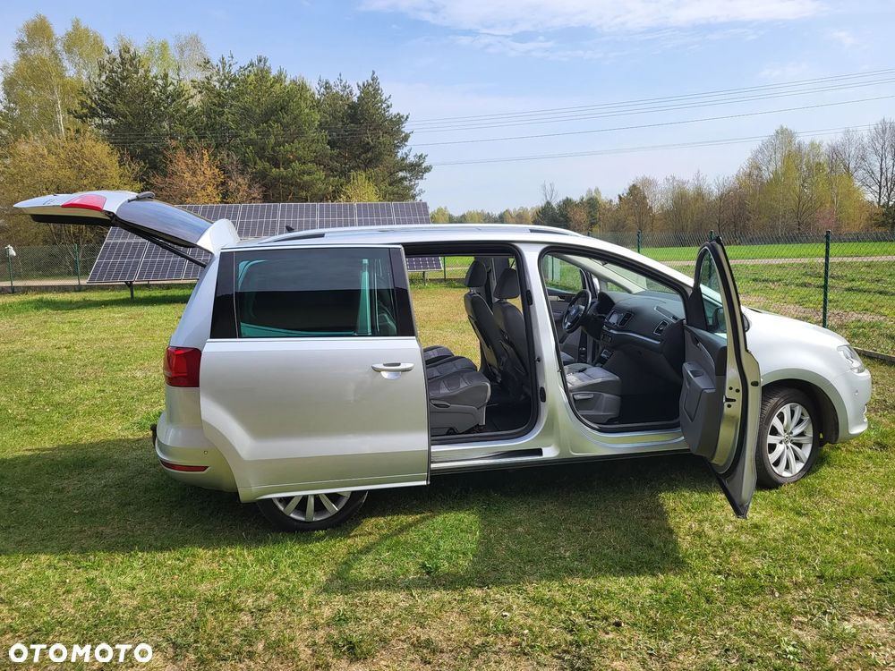 Volkswagen Sharan 2.0 TDI Highline - 11