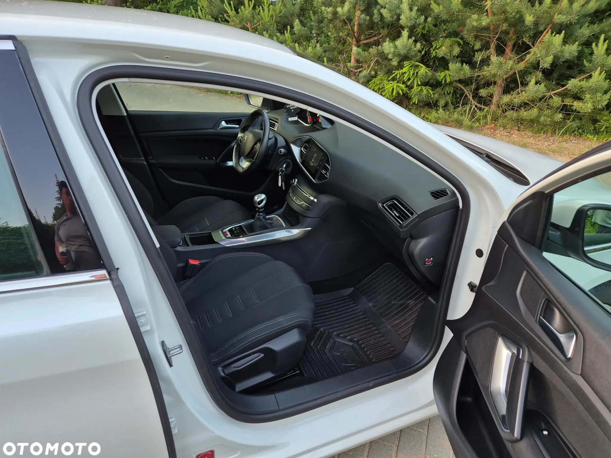 Peugeot 308 1.6 THP Allure - 6