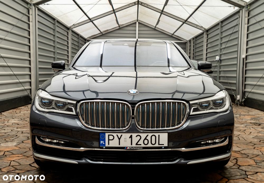 BMW Seria 7 740Li xDrive - 10