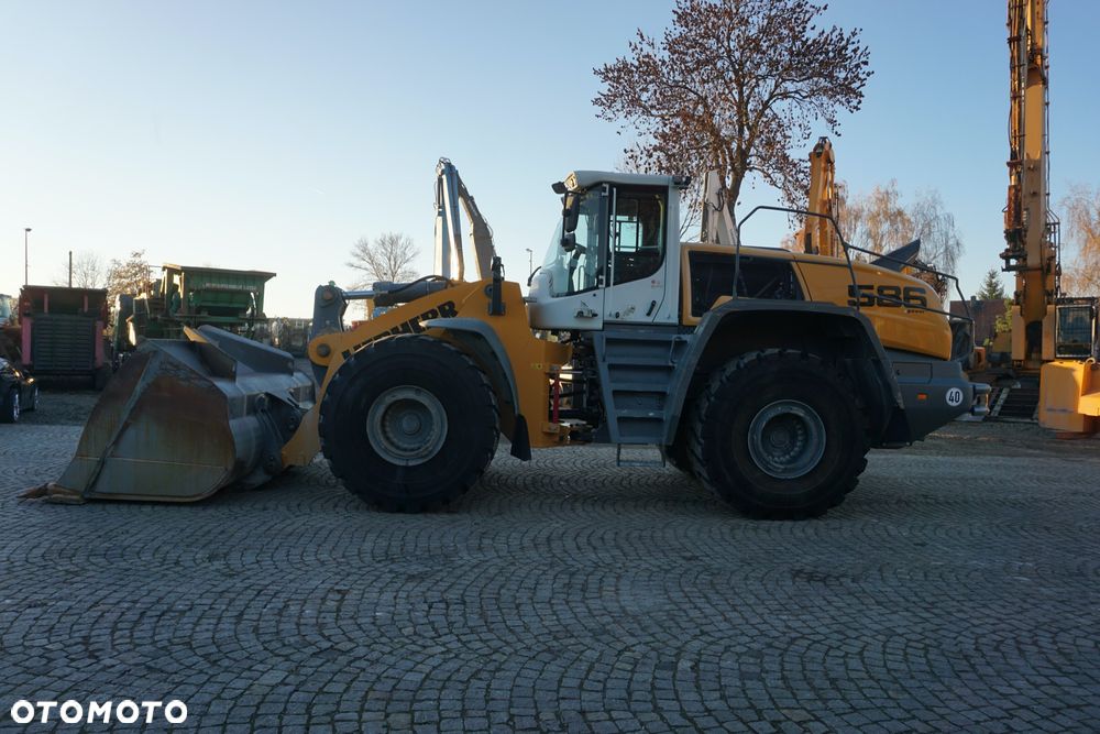 Liebherr L586 xpower - 5