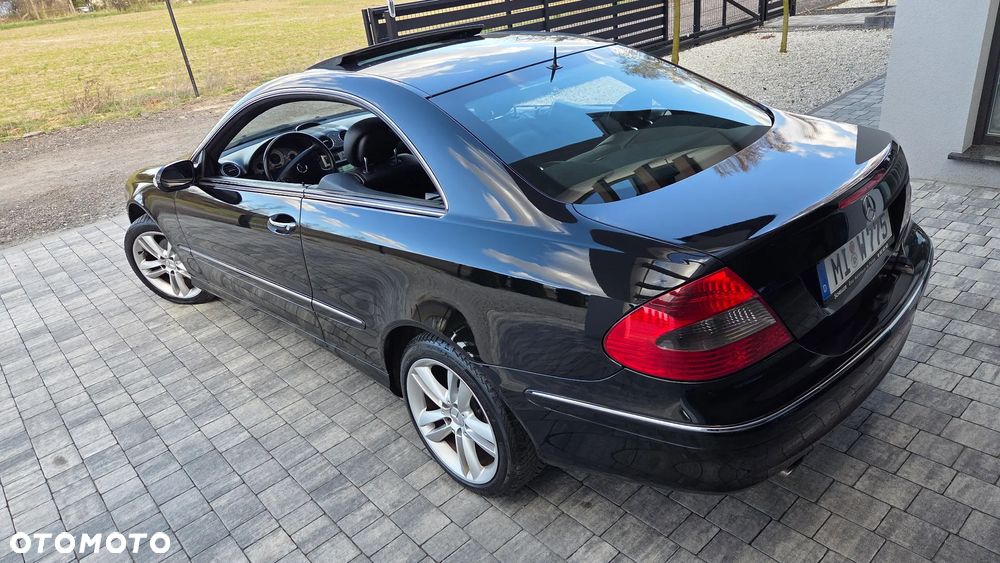 Mercedes-Benz CLK - 4