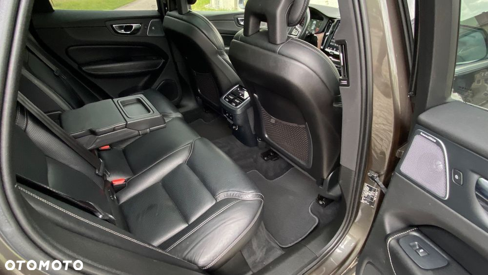 Volvo XC 60 D5 AWD Inscription - 7