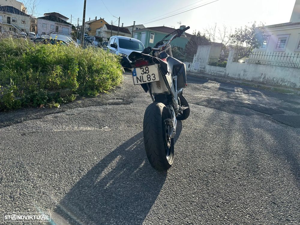 Aprilia RXV Supermotard - 5