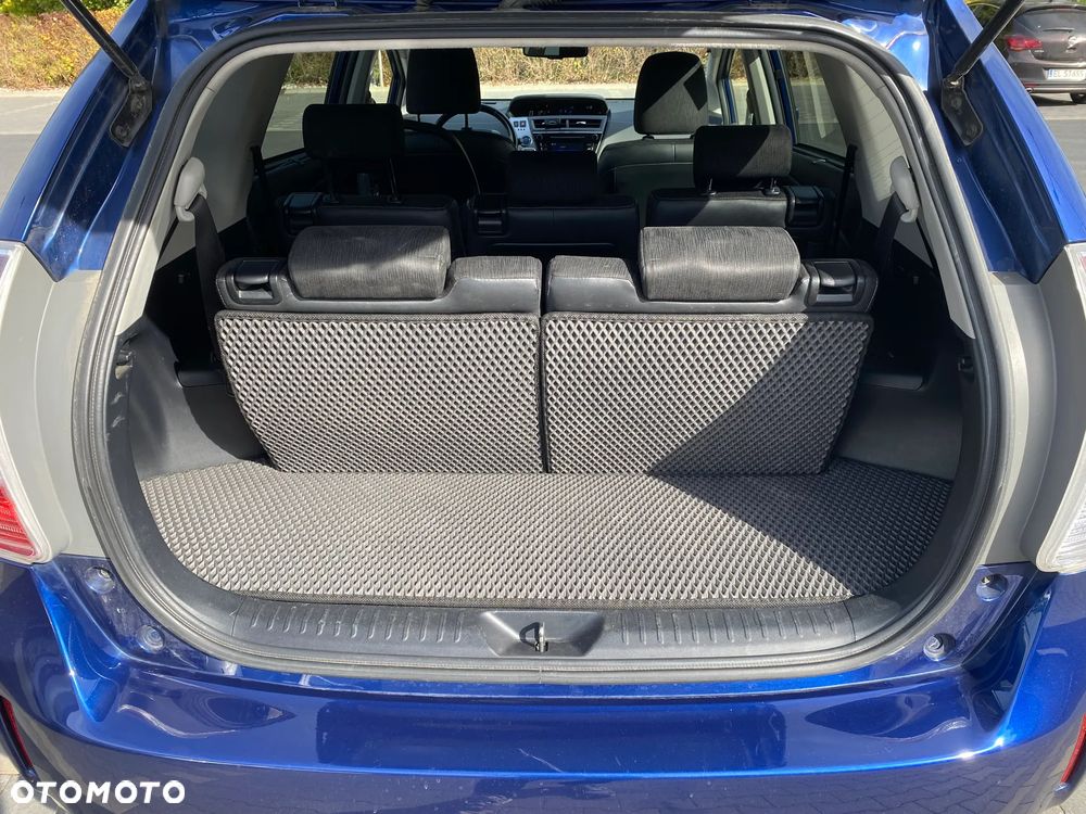 Toyota Prius+ - 19