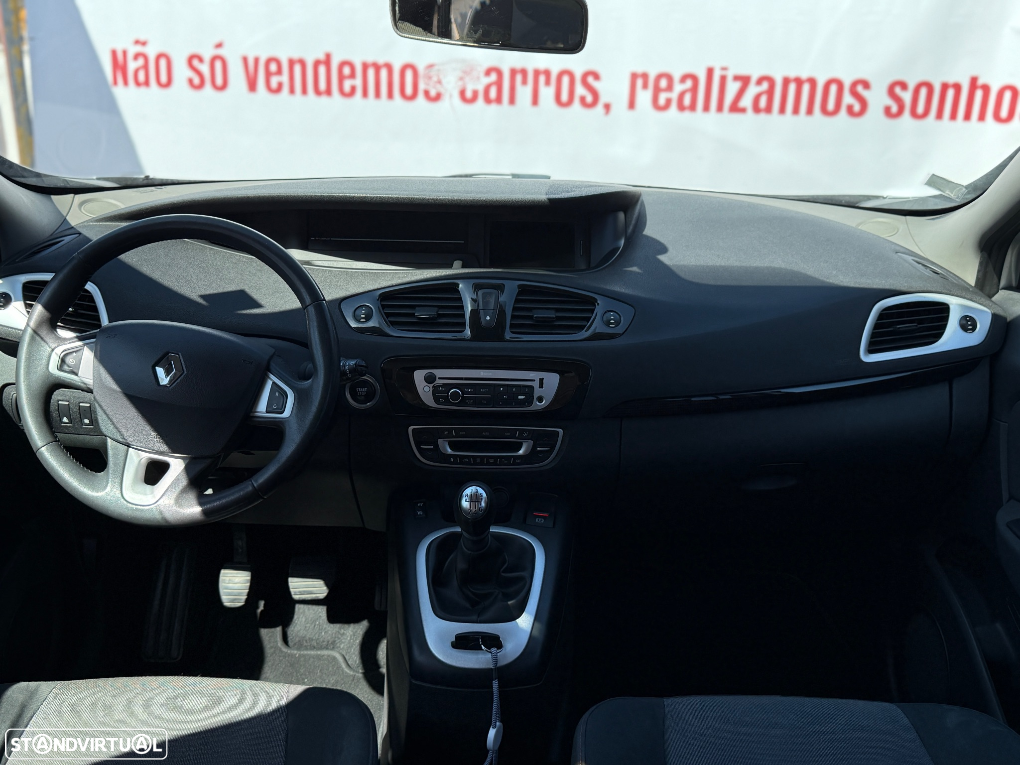 Renault Scénic 1.5 dCi Dynamique S - 12