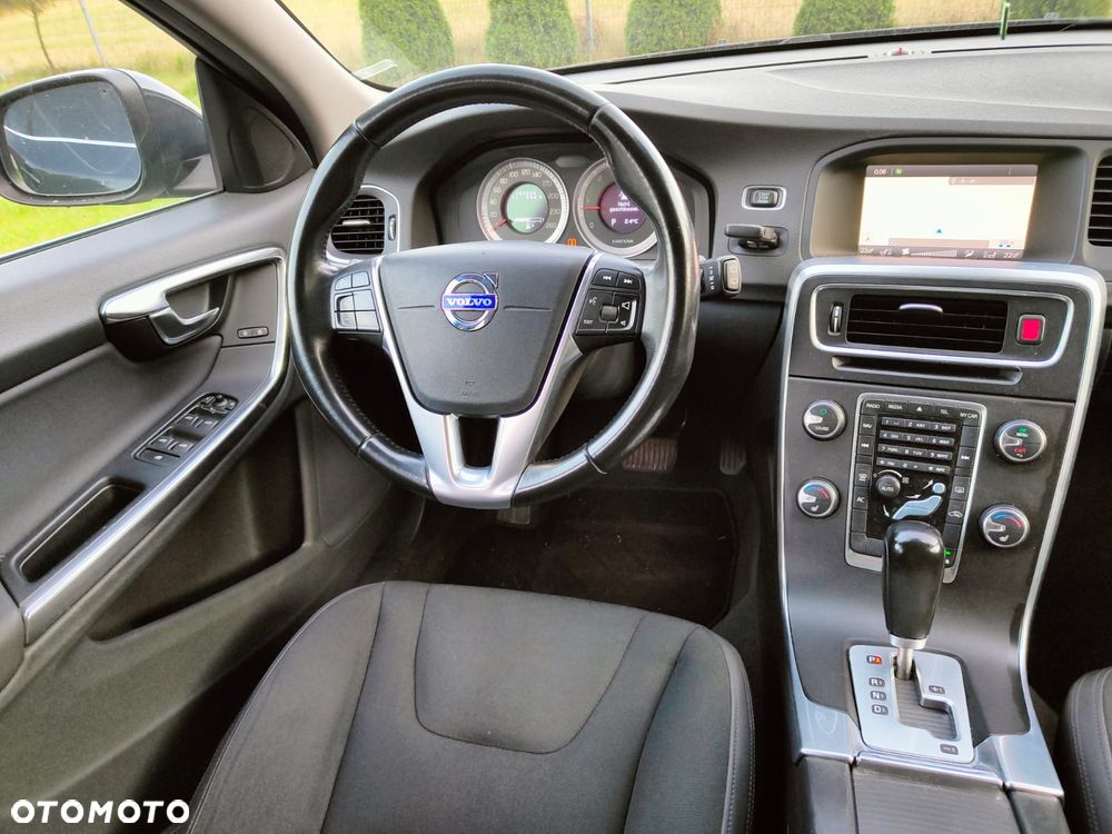 Volvo V60 - 15