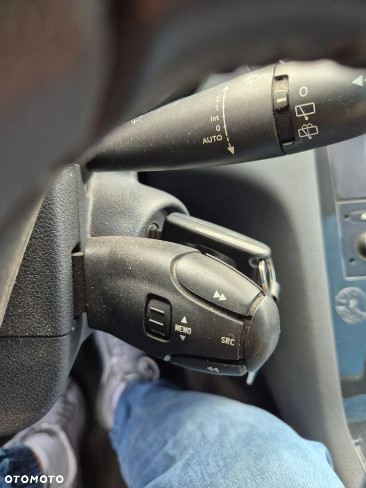 Peugeot 5008 1.6 THP Premium - 21