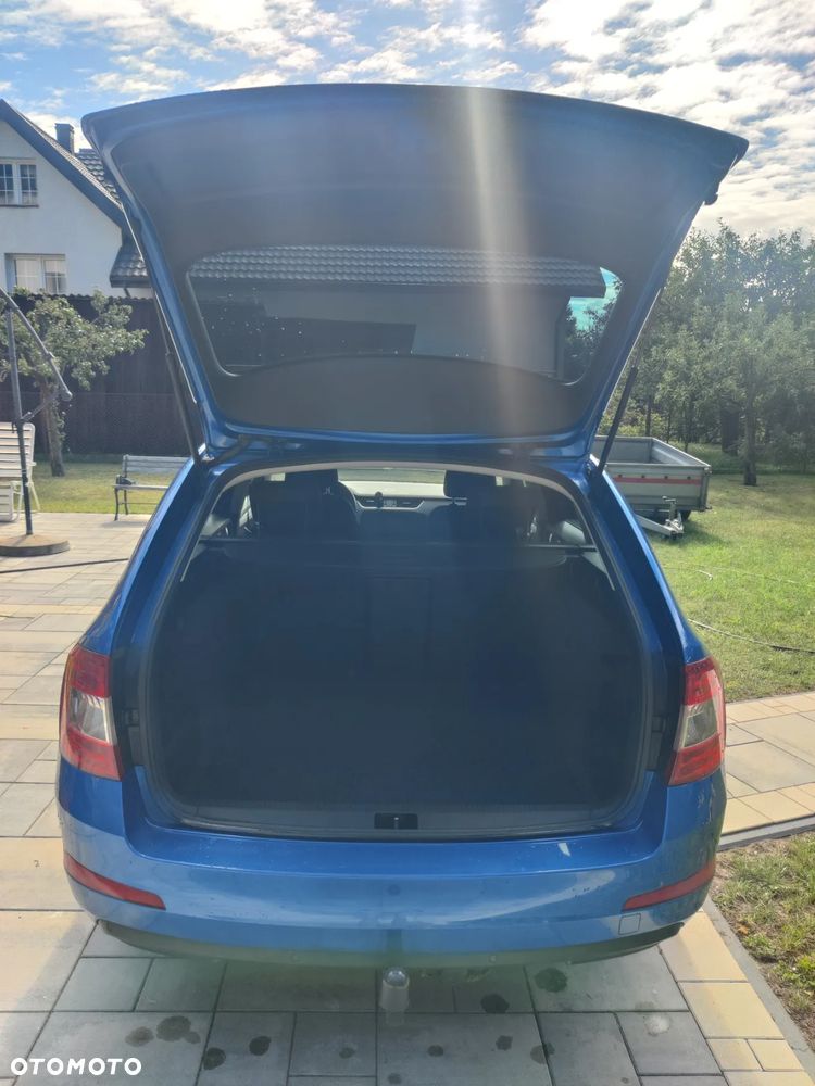 Skoda Octavia 2.0 TDI Edition - 6