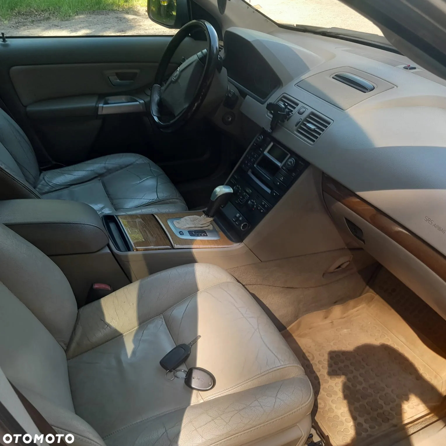 Volvo XC 90 - 9