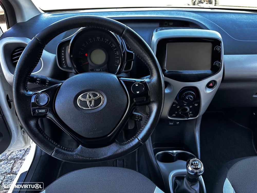 Toyota Aygo 1.0 X-Play Plus+X-Touch - 16