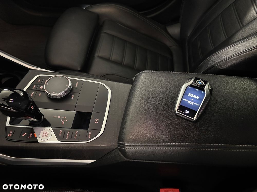 BMW Seria 3 320d M Sport Shadow - 10