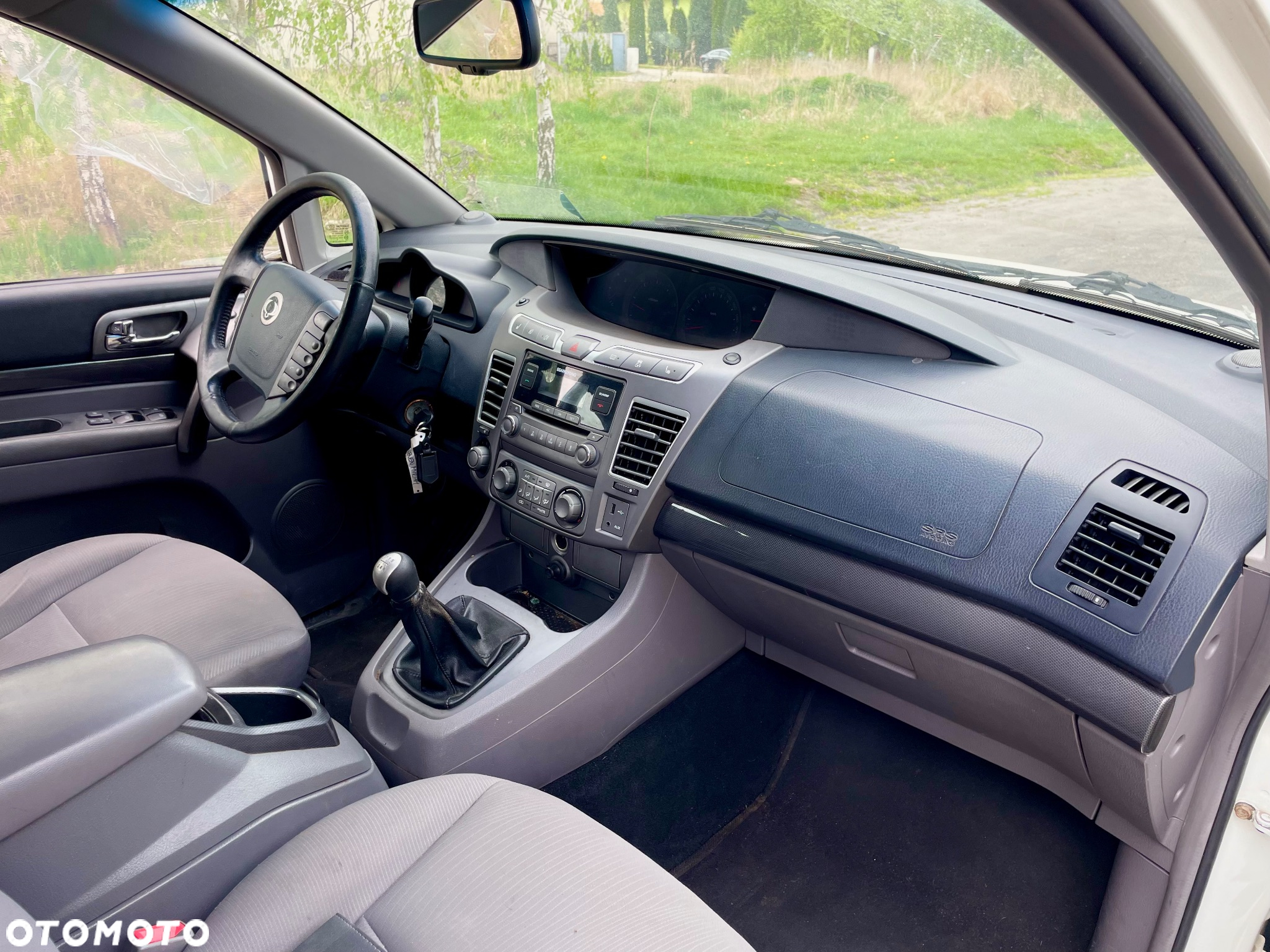 SsangYong/KGM Rodius - 3