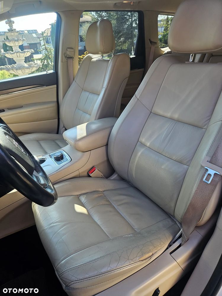Jeep Grand Cherokee - 13