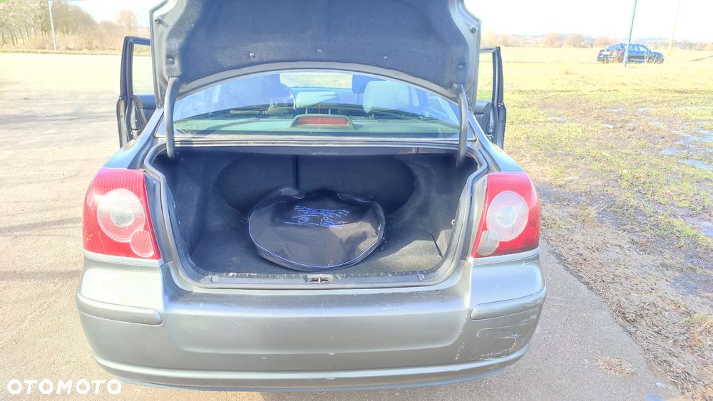 Toyota Avensis 1.8 VVT-i Luna - 7