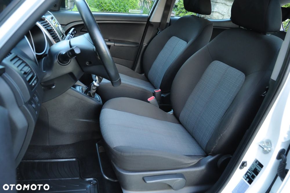 Kia Venga 1.4 S - 16
