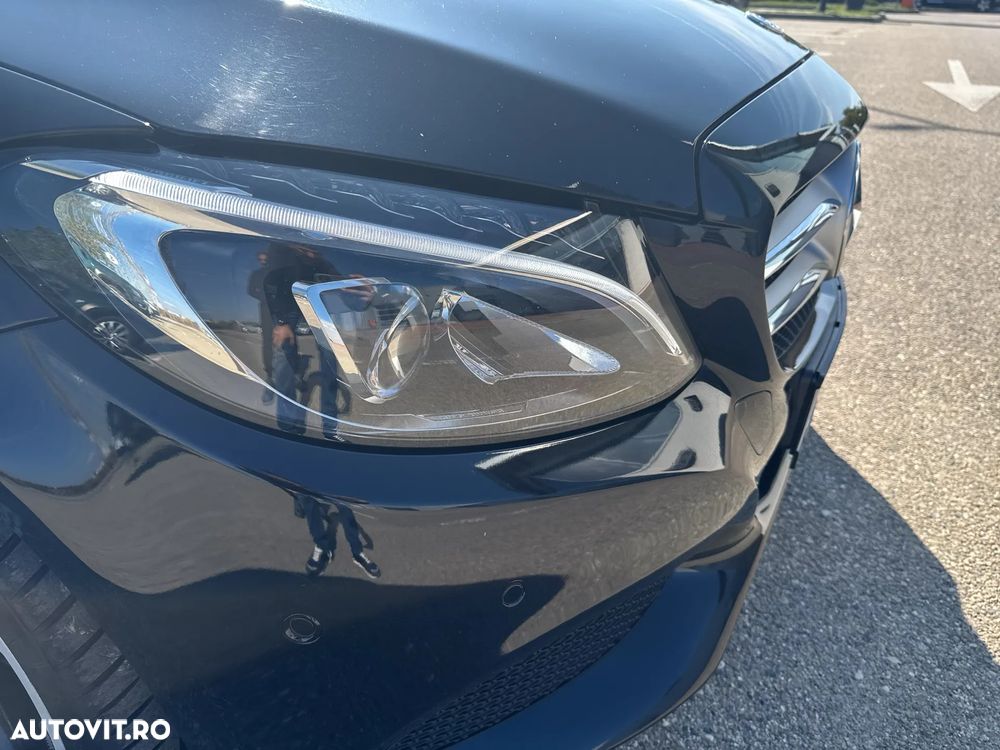 Mercedes-Benz C - 21