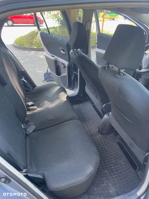 Toyota Yaris 1.4 D-4D Sol - 15