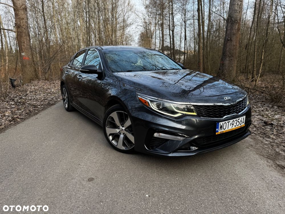 Kia Optima - 1