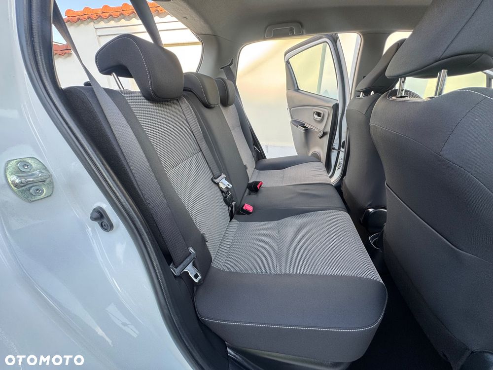 Toyota Yaris - 21