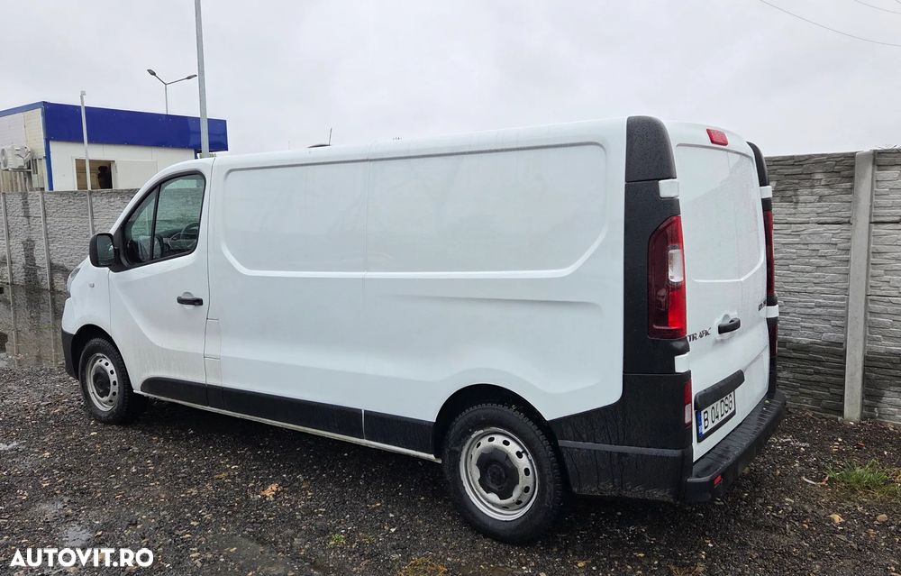 Renault Trafic - 2