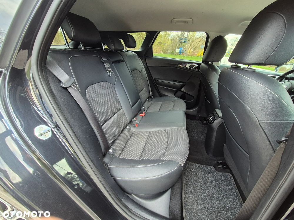 Kia Ceed 1.6 CRDi DCT GT Line - 29