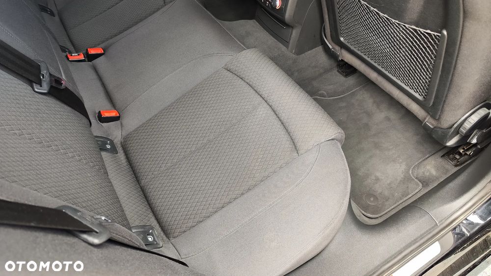 Audi A6 Avant 2.0 TDI Ultra DPF - 29