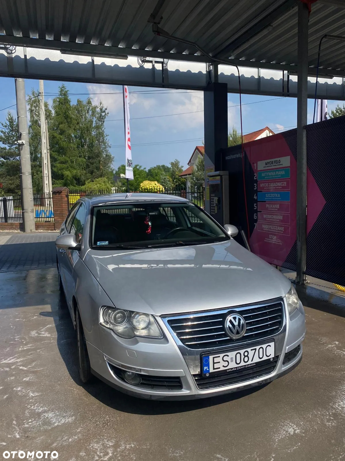 Volkswagen Passat 2.0 TDI DPF Highline - 9